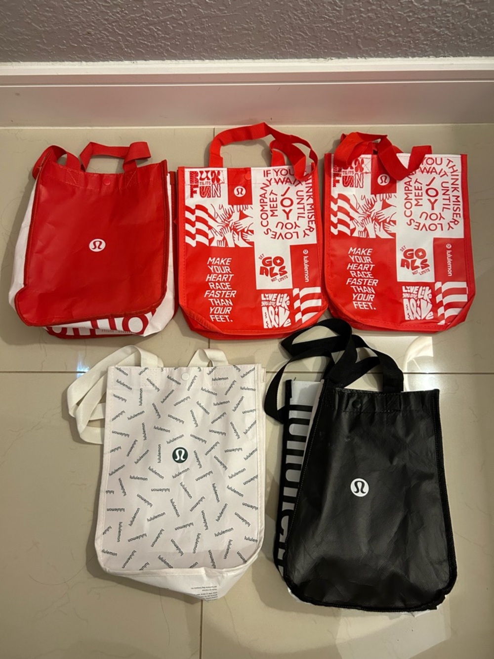 Lululemon Reusable Tote Bag Bundle (5) Black Red White Gym Shopping Bags